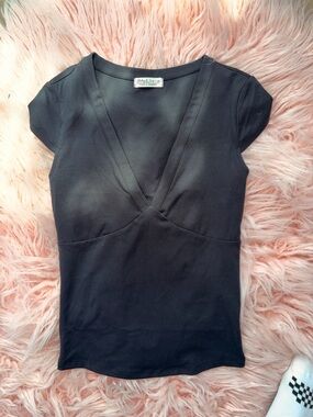 Banana Republic Black V-Neck Cap Sleeve Top
